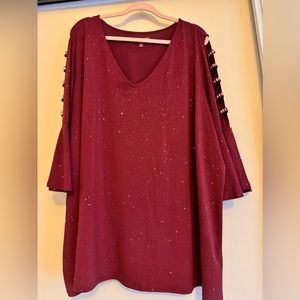 NWOT Roman’s size 2X, 26/28 burgundy glitter partial open sleeves blouse